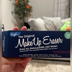 MakeUp Eraser in Deep Blue